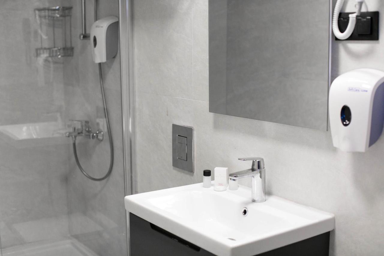 Methishotel Karsiyaka  Екстер'єр фото