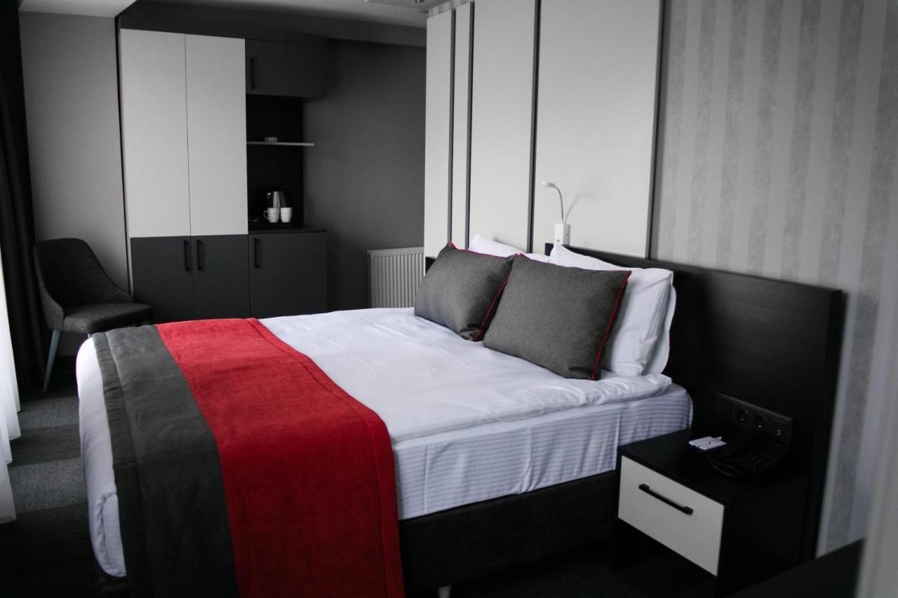 Methishotel Karsiyaka  Екстер'єр фото