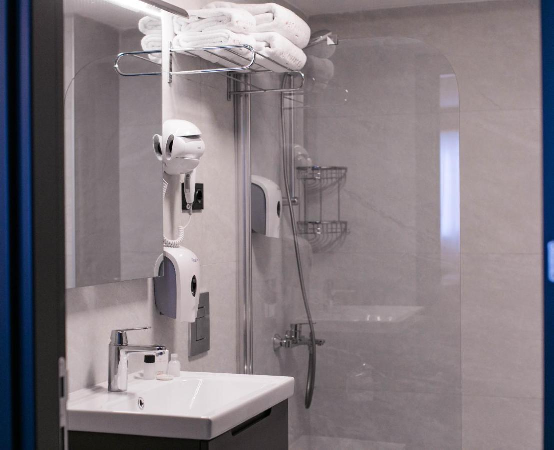 Methishotel Karsiyaka  Екстер'єр фото
