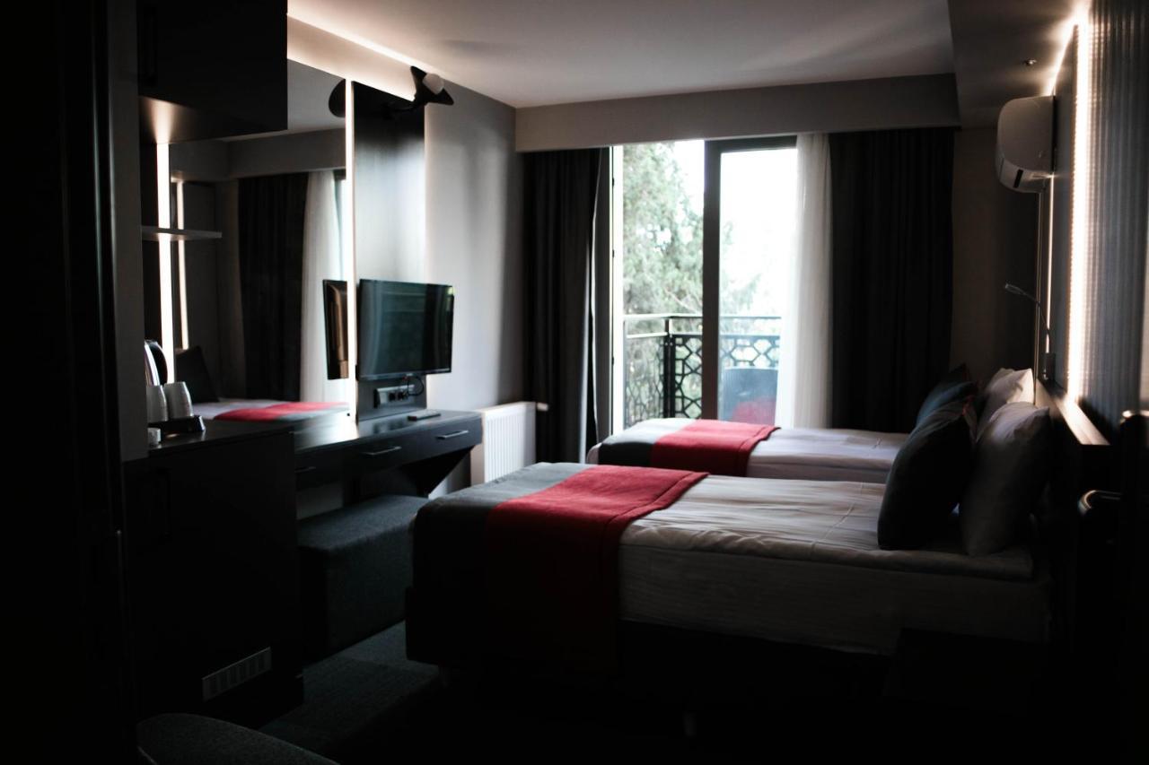 Methishotel Karsiyaka  Екстер'єр фото