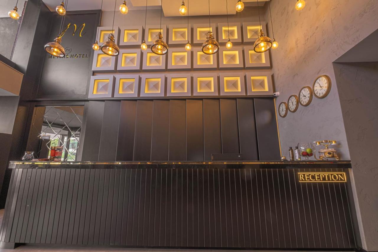 Methishotel Karsiyaka  Екстер'єр фото