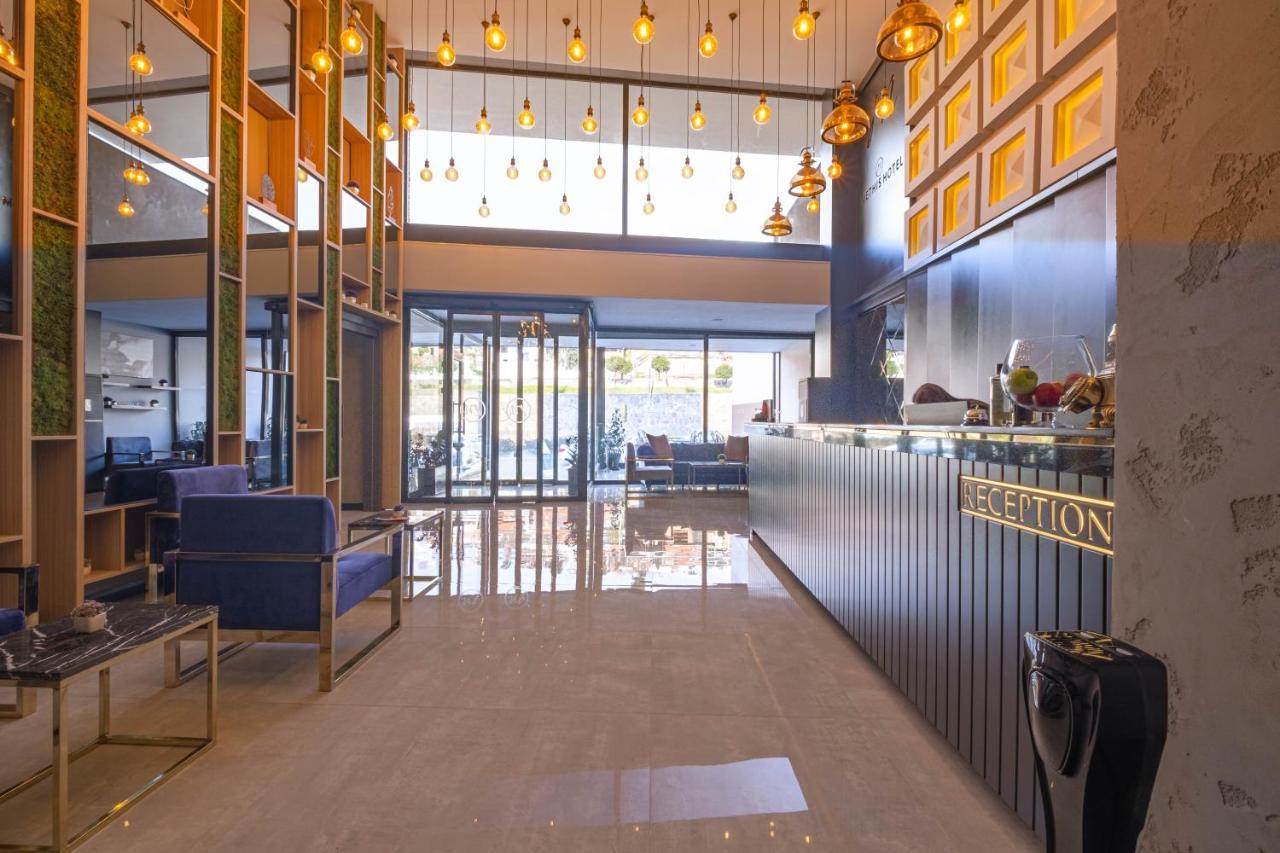 Methishotel Karsiyaka  Екстер'єр фото
