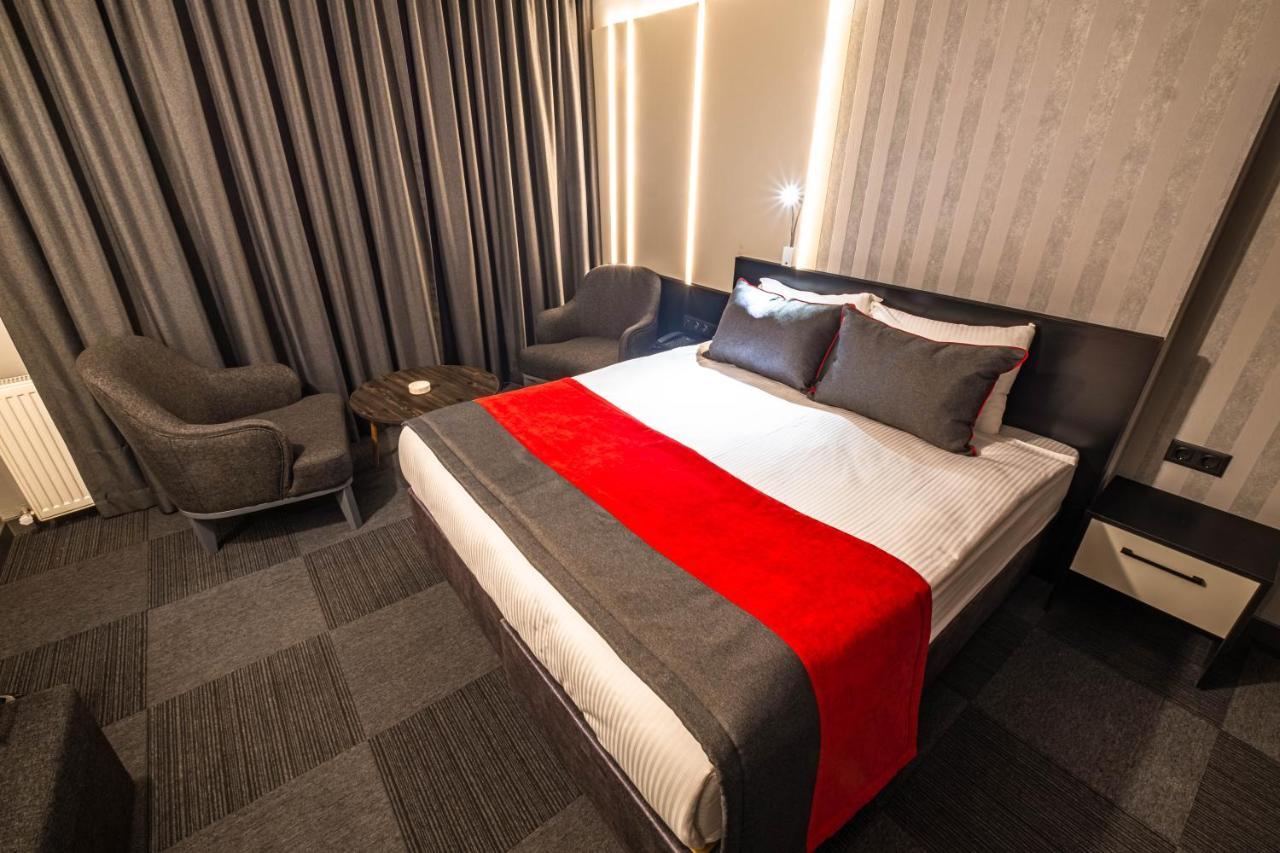 Methishotel Karsiyaka  Екстер'єр фото